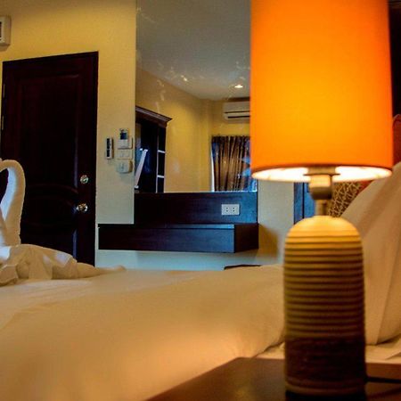 Lucky Inn Residency Pattaya Extérieur photo